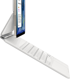 Beyaz renkte Magic Keyboard’a takılı Yıldız Işığı rengi iPad Air’in yandan dış görünümü