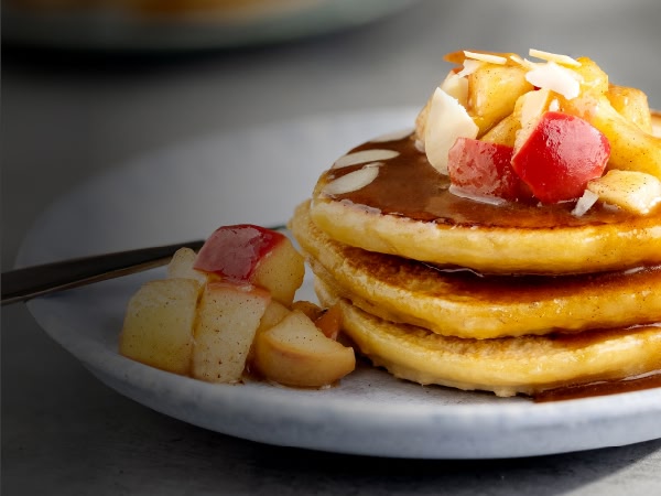 Régale-toi avec des crêpes aux pommes facilement préparées dans ton Ovi Régale-toi avec des crêpes aux pommes facilement préparées dans ton Ovi